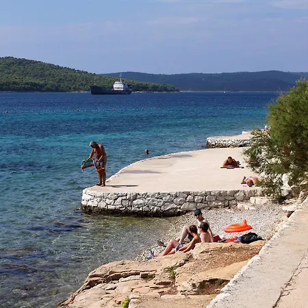 With A Parking Space Milna, Brac - 14961 *
